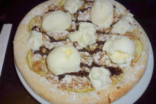 Apple and vanilla ice - cream pizza 